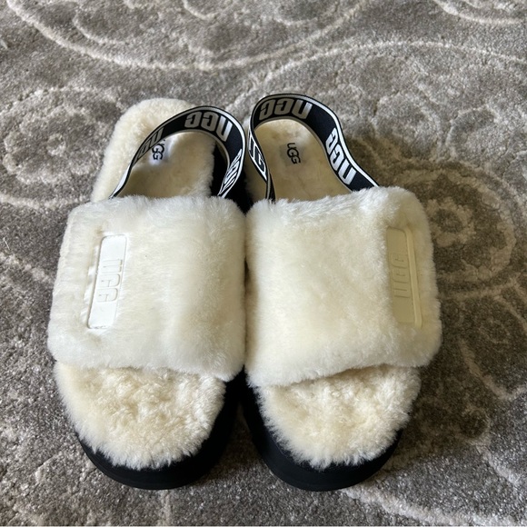 Ugg Cream and Black Disco Slide Platform Sandals - Picture 2 of 6